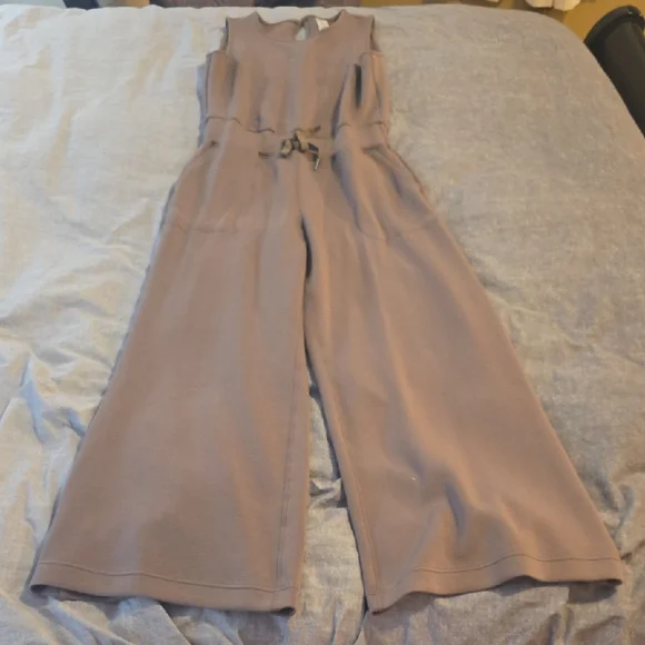 SPANX Airessentials Sleeveless Jumpsuit in Smoke - Picture 5 of 11